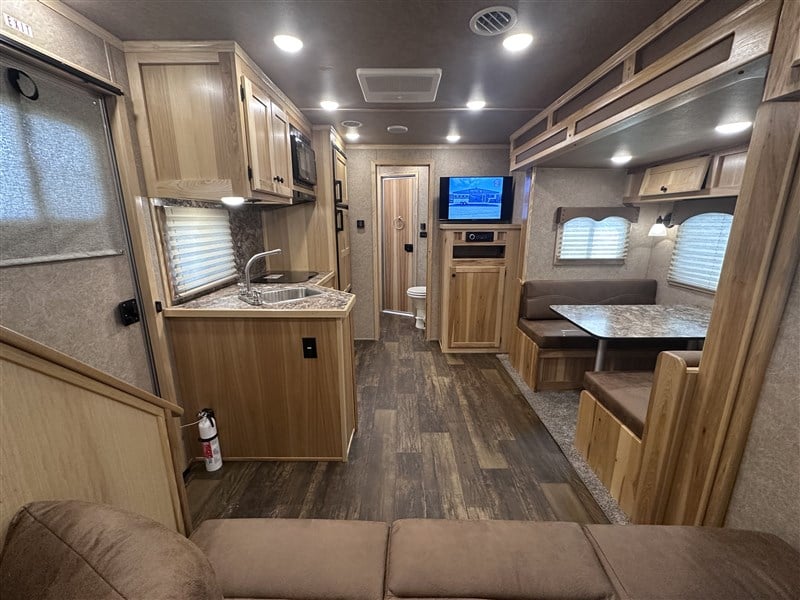 LakotaC8413 Charger 4H w/ 13'SW LQ & 6' Slide9