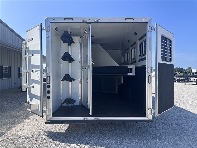 LakotaC8413 Charger 4H w/ 13'SW LQ & 6' Slide14