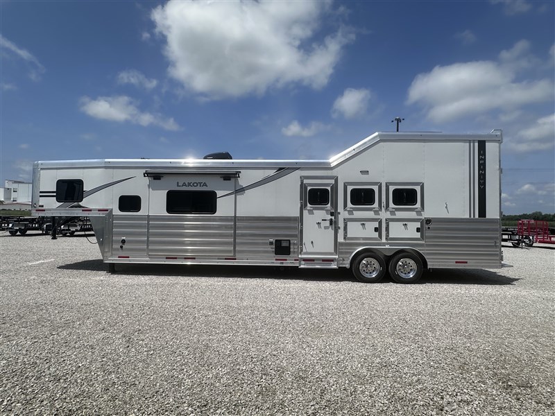 LakotaIN8315SR Infinity 3H w/ 15'SW LQ & 6' Slide7