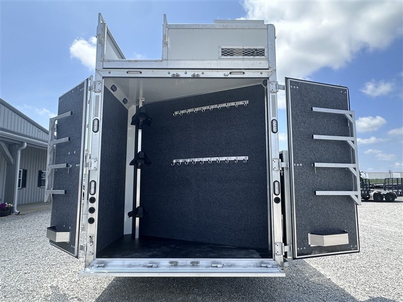 LakotaIN8315SR Infinity 3H w/ 15'SW LQ & 6' Slide17