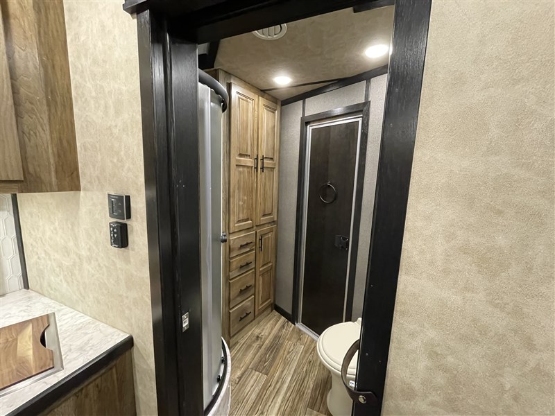 LakotaBI8316SR Bighorn 3H w/ 16'SW LQ & 9' Slide11