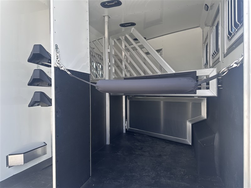 LakotaBI8316SR Bighorn 3H w/ 16'SW LQ & 9' Slide16