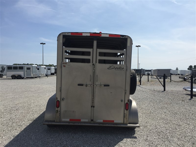 Trailer Photo 8
