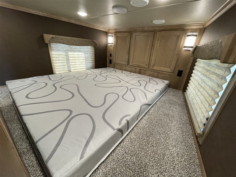 Merhow8414-A-DA Stampede 4H w/ 14'SW LQ & 9' Slide8