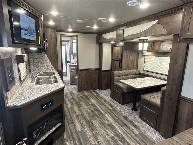 Merhow8516-A RWS Stampede 5H w/ 16'SW LQ & 9' Slide9