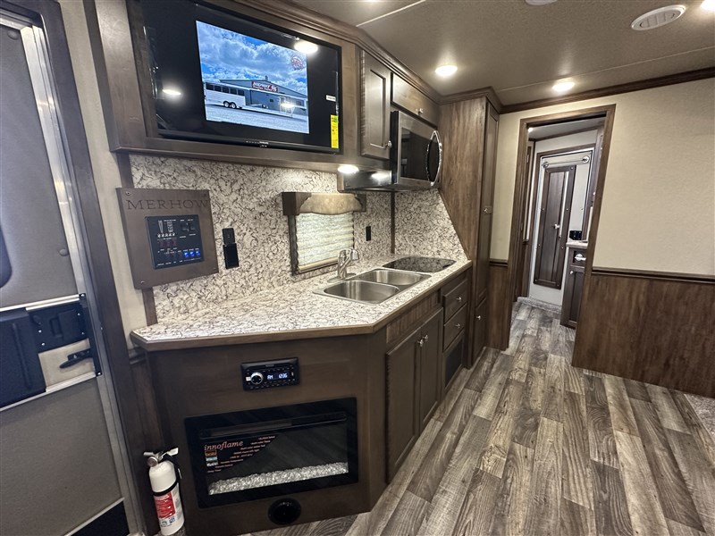 Merhow8516-A RWS Stampede 5H w/ 16'SW LQ & 9' Slide10