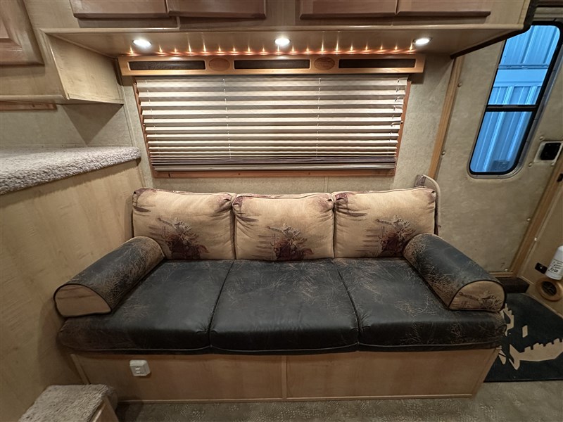 Sundowner8016 Signature 4H w/ 16' Living Quarters9