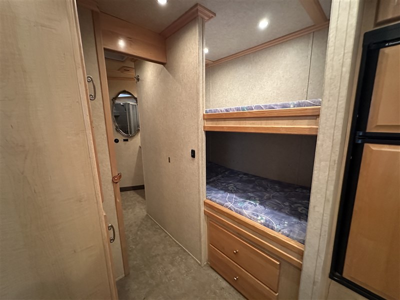 Sundowner8016 Signature 4H w/ 16' Living Quarters6