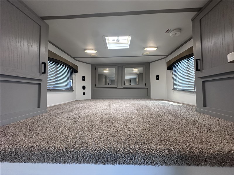 BisonRG7308 Ranger 3H W/ 8'SW Living Quarters7