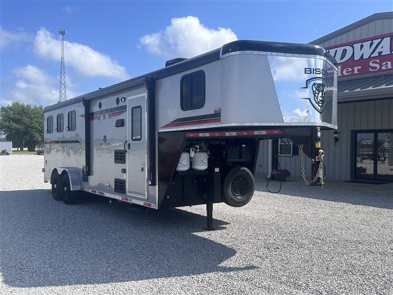 BisonRG7308 Ranger 3H W/ 8'SW Living Quarters2
