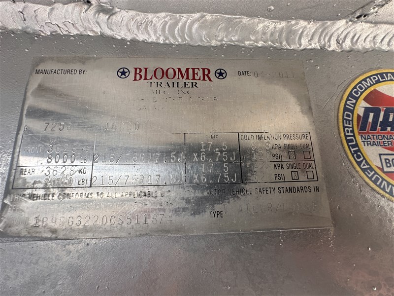 Bloomer4H w/ 12' LQ & 9' SLIDE-OUT GN18