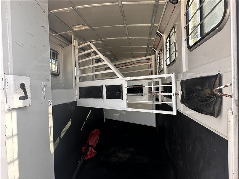 TitanRenegade 4H w/ 8' LQ GN13