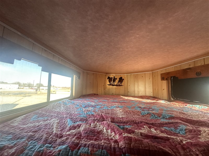 TitanRenegade 4H w/ 8' LQ GN7