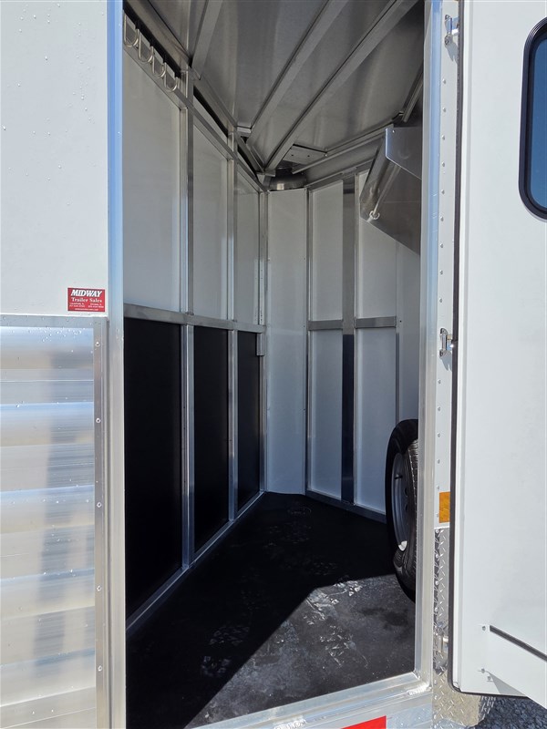 Trailer Photo 8