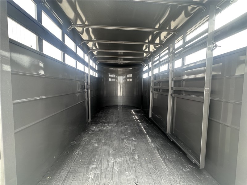 Trailer Photo 8