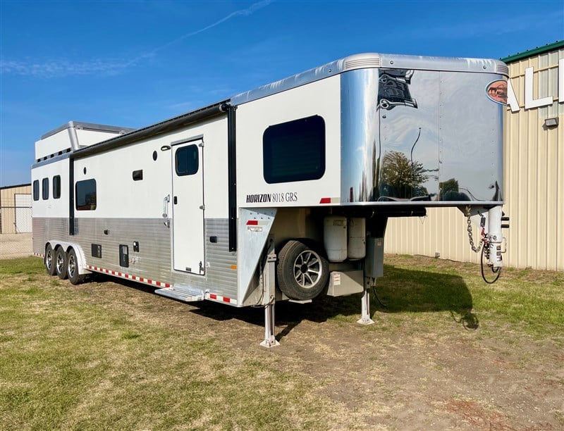 2019 Sundowner horizon 8018 grs 3h w/18'sw lq & 6' slide out gn