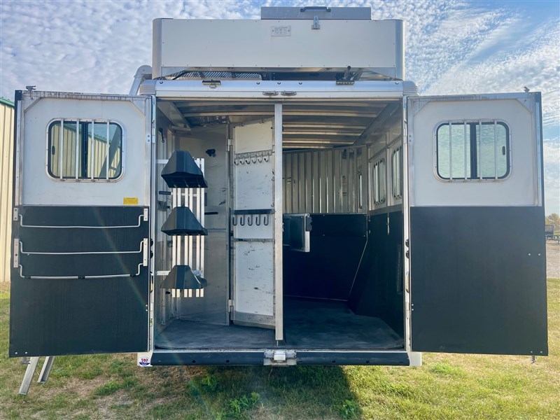 Trailer Photo 18