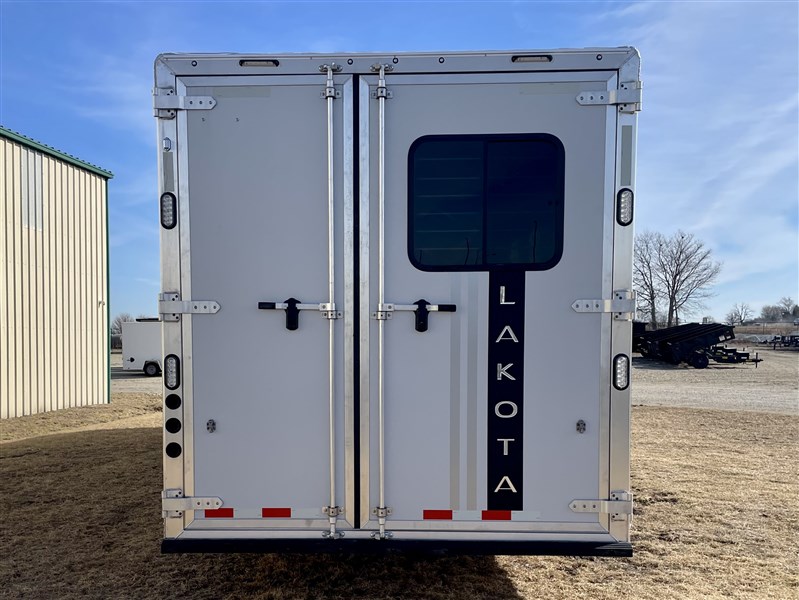 Trailer Photo 18