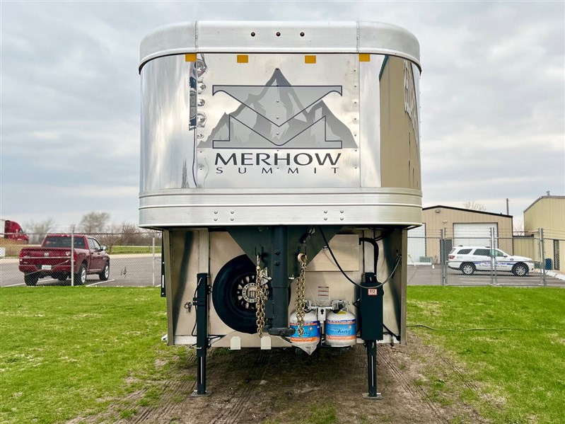 2025 Merhow 8314 da summit 3h w/ 14'sw lq & 9' slide