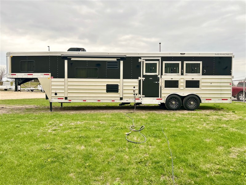 2025 Merhow 8314 da summit 3h w/ 14'sw lq & 9' slide