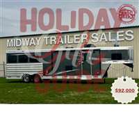 2025 3 horse Merhow  8312 RWSD Summit 3H w/ 12'SW Living Quarters