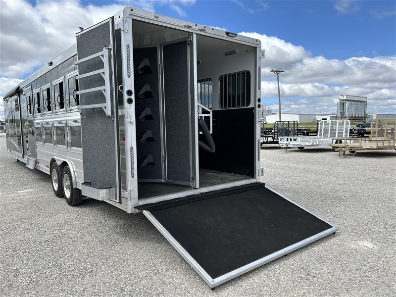 Merhow8516-A RWS Stampede 5H w/ 16'SW LQ & 9' Slide16