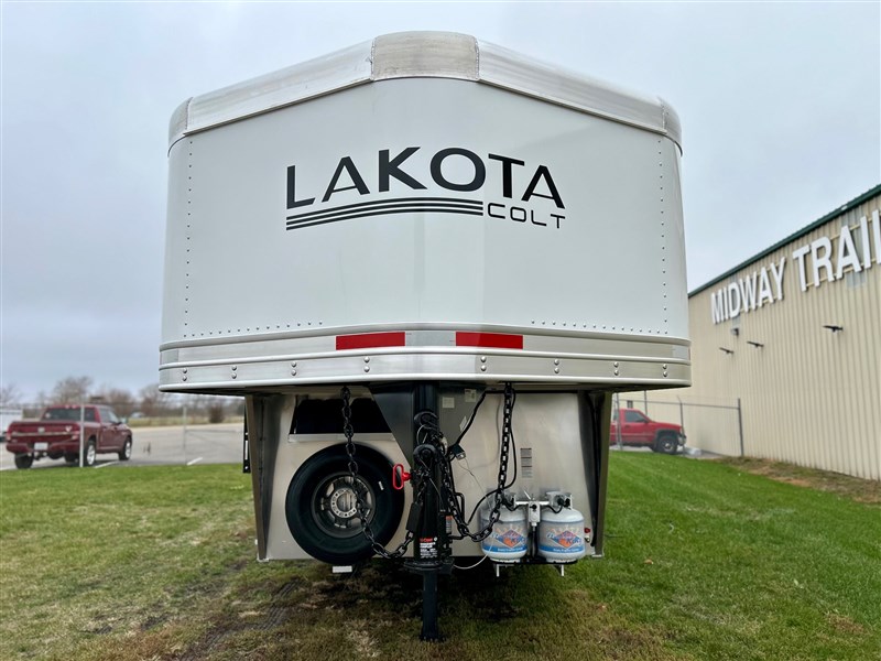 2026 Lakota ac849 colt w/ 9'sw living quarters