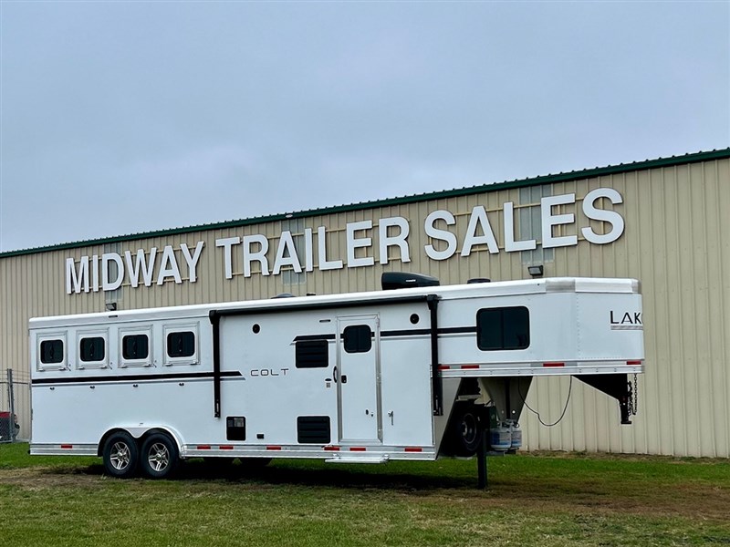 Trailer Photo 19