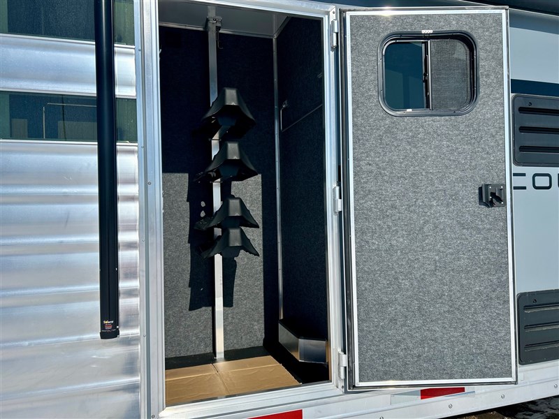 Trailer Photo 2
