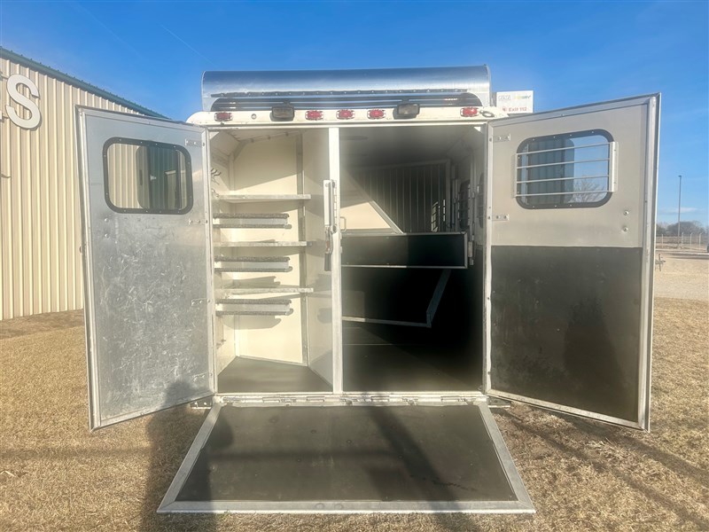 Trailer Photo 19