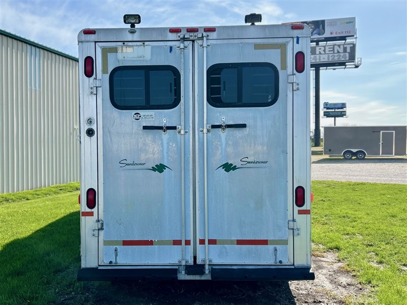 Trailer Photo 13