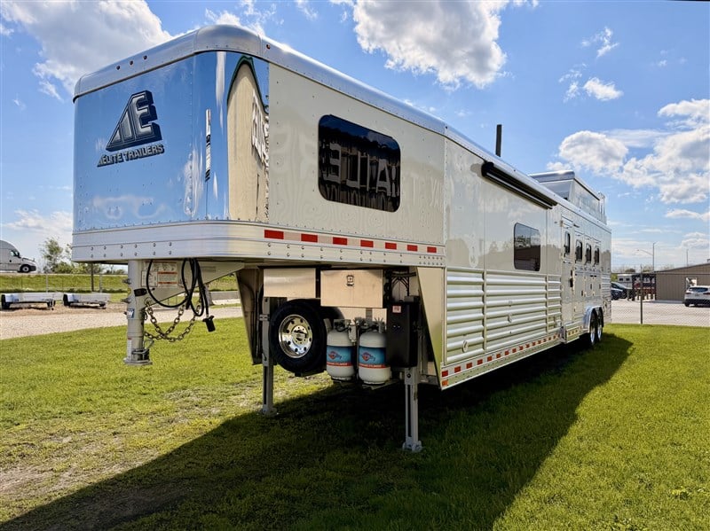 2027 Elite custom 4h side load w/ 15' 6"sw lq & 8' 3" slide
