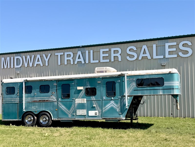 Trailer Photo 15