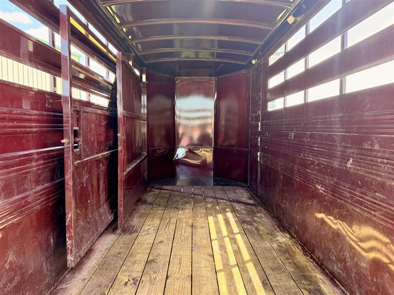 Trailer Photo 11