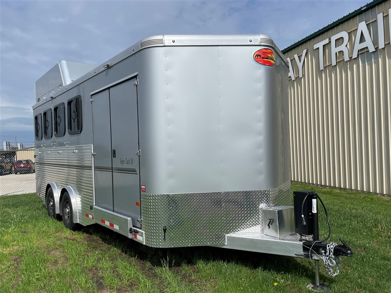 2023 Sundowner 4h w/ 69" front super tack
