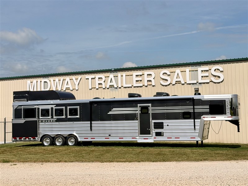 Trailer Photo 15