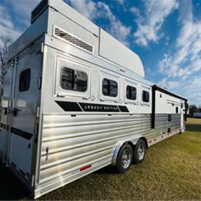 Trailer Photo 7