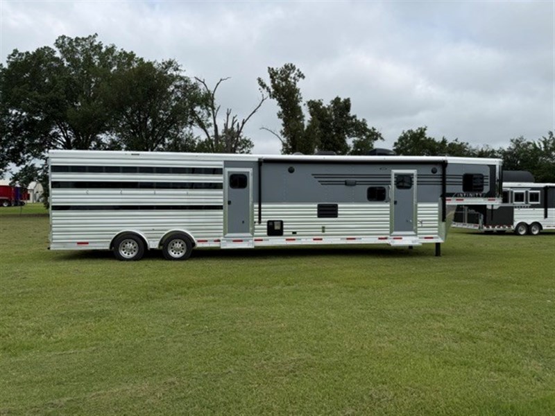 Trailer Photo 3