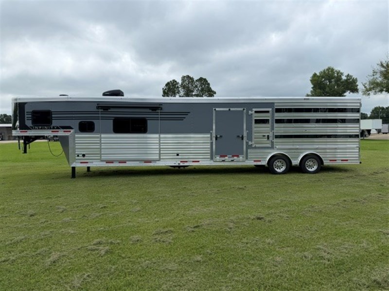 Trailer Photo 4