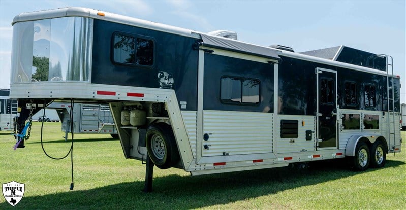 Trailer Photo 2