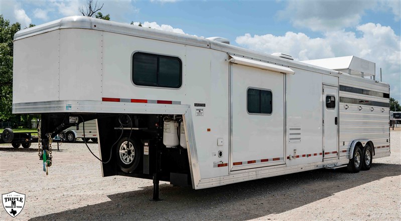 Trailer Photo 2