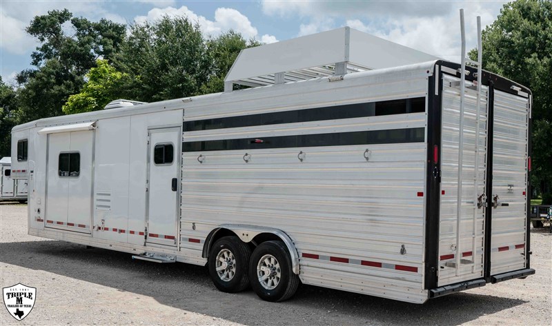 Trailer Photo 4