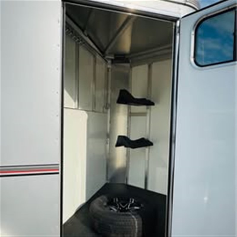 Trailer Photo 5