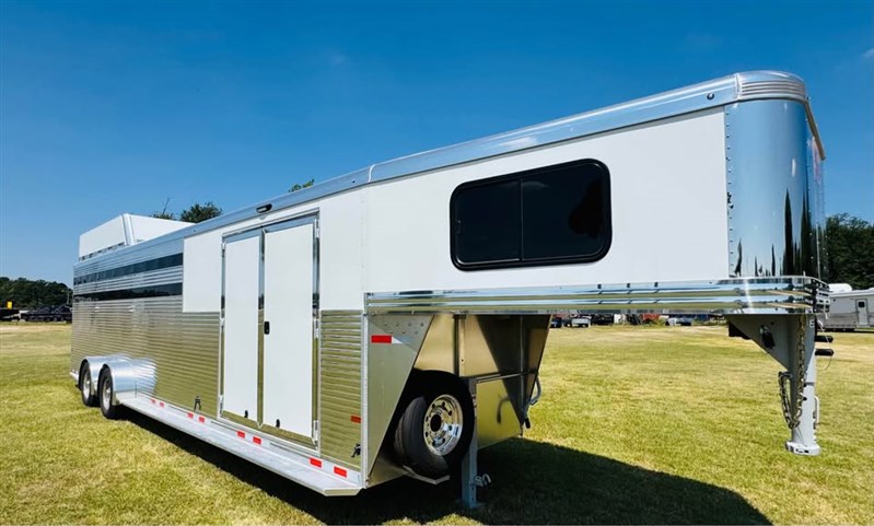 2027 Sundowner SUPER SPORT/ SUPER TACK 