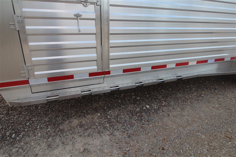 Trailer Photo 4