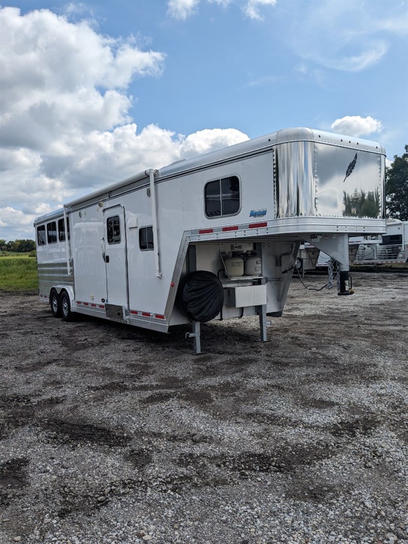 2014 Featherlite 8581