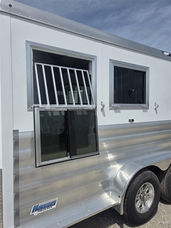 Trailer Photo 10