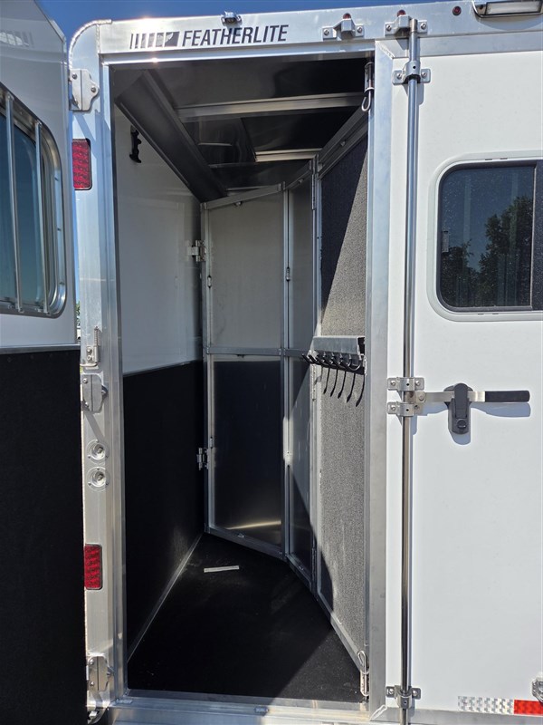 Trailer Photo 6