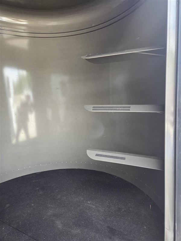 2018 CornPro 3 horse, dressing room, dividers