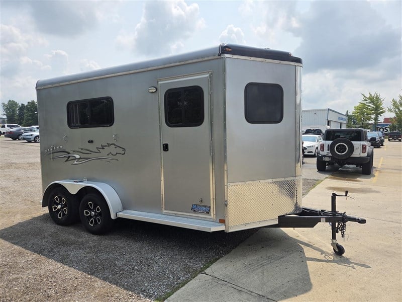 2021 Homesteader 2 Horse Loaded with Options